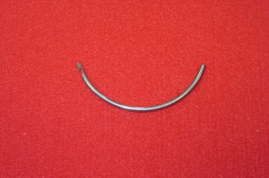 SZYDŁO PÓŁOKRĄGŁE Z HACZYKIEM