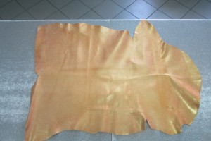 SKÓRA FUTRÓWKA POMARAŃCZOWO ZŁOTA 0,36 M2