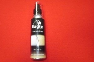 SZAMPON DO CZYSZCZENIA SKÓR SYNTETYCZNYCH