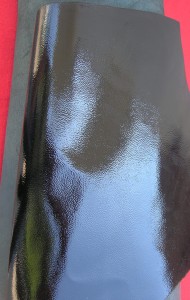 skóra AVES - lakier NAPLAK/czarna