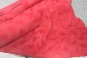 SKÓRA WIERZCHNIA WELUR CZRWONA